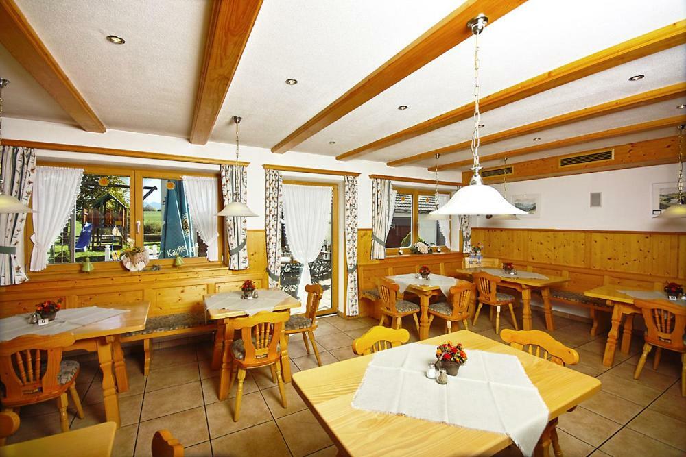 Gasthof "Zum Strauss" Wildsteig Exterior photo