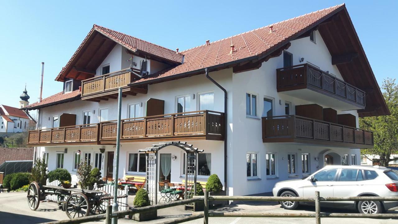 Gasthof "Zum Strauss" Wildsteig Exterior photo